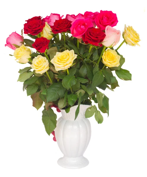 Bukiet świeżych róż wielokolorowe — Zdjęcie stockowe