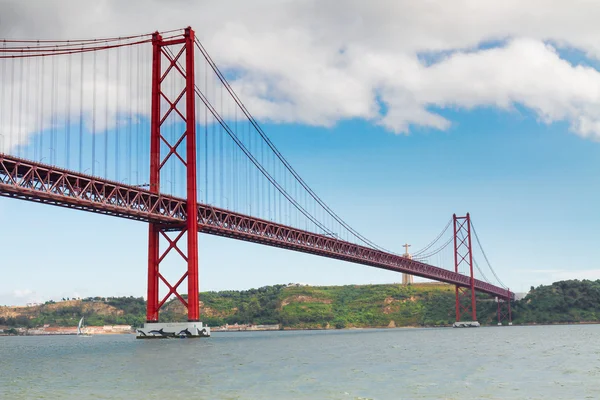 Мост 25 апреля, Лиссабон — стоковое фото