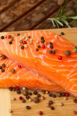 Somon bifteği hazırlıyorum