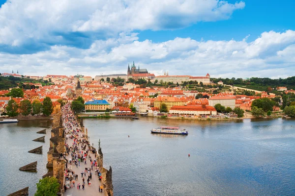 Skyline of Prague with Vitus cathedral — Stock Photo, Image