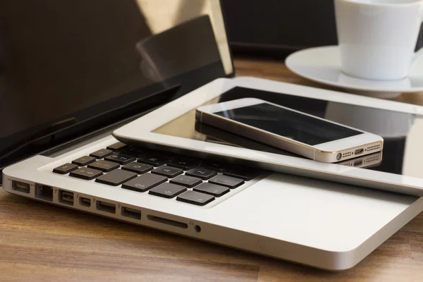 Modern computer gadgets — Stock Photo, Image