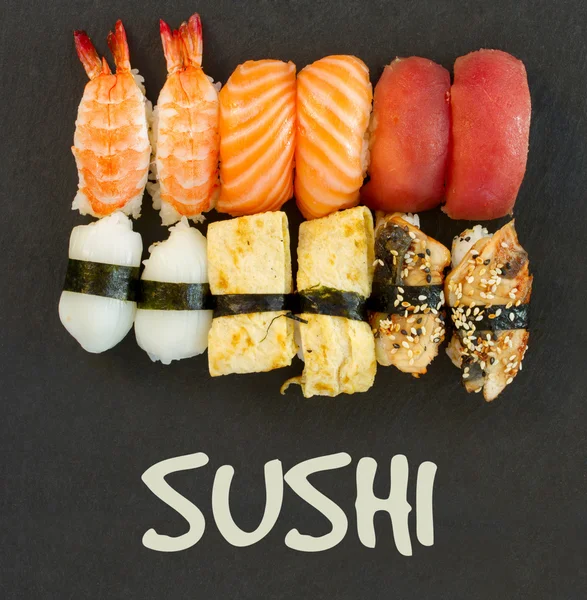 Mittagessen mit Sushi-Gericht — Stockfoto