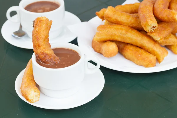 Pastelería tradicional española - churros —  Fotos de Stock