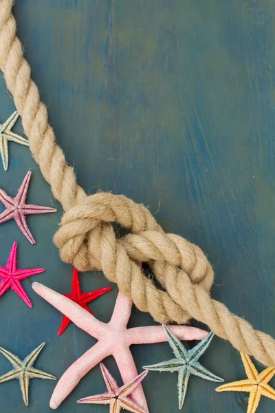 Marine rope with starfish — Stock Photo, Image