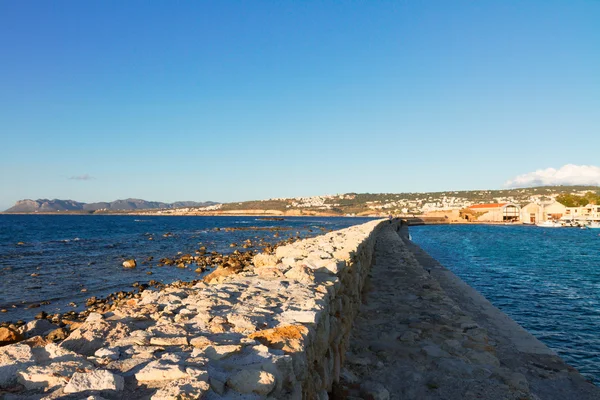 Molo i wybrzeża fo Chania Crete, Grecja — Zdjęcie stockowe