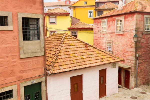 Färgglada hus i gamla stan, porto — Stockfoto