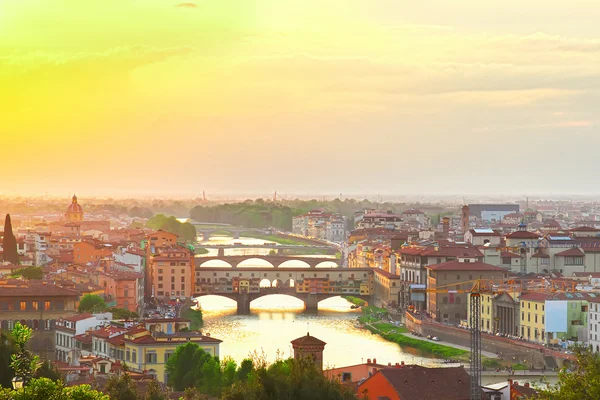 イタリア・フィレンツェのヴェッキオ橋 — ストック写真