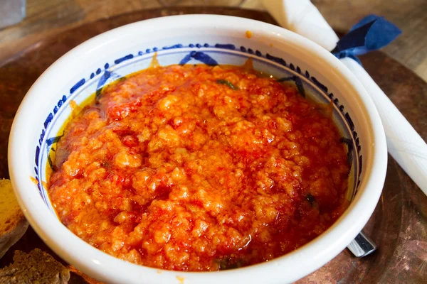 domates ekmek çorbası