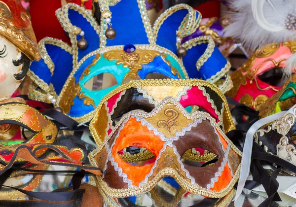 Pile of traditional Venetian carnival masks, Venice, Italy — Stock Photo, Image