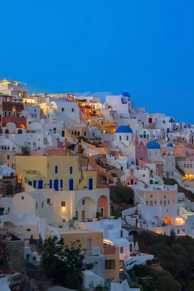 Vesnice Oia v noci, Santorini — Stock fotografie