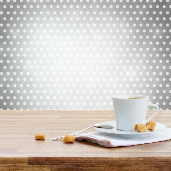 Tazza di caffè con croissant — Foto Stock