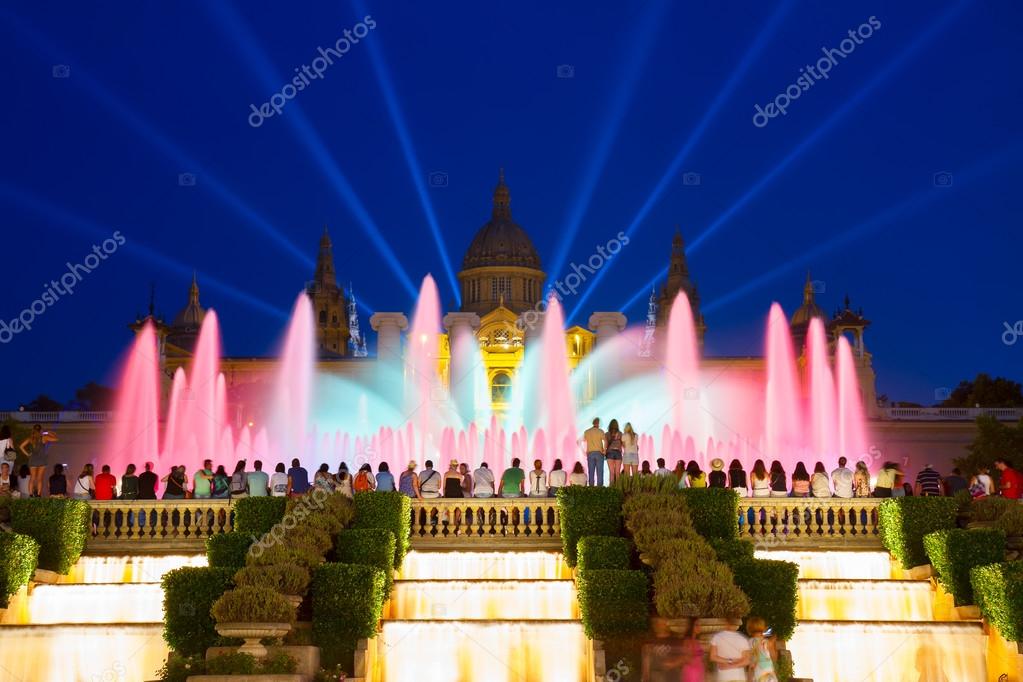 Spettacolo di luci Magic Fountain, Barcellona Foto Stock Foto