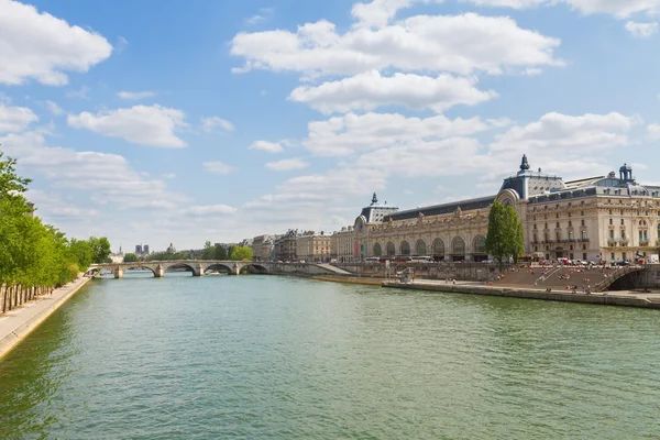 Orsay Müzesi ve Siene Nehri, Fransa — Stok fotoğraf