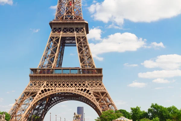 Tour Eiffel et paysage urbain de Paris — Photo