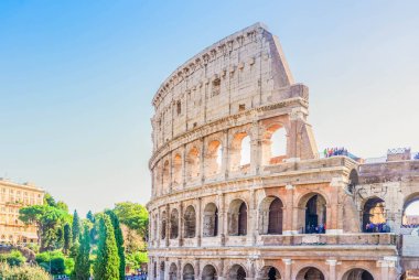 harabeler duvarı, Roma'da ünlü Kolezyum, İtalya