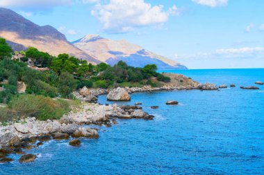 Scopello kayalıklarının güzel doğası, Sicilya Adası, İtalya