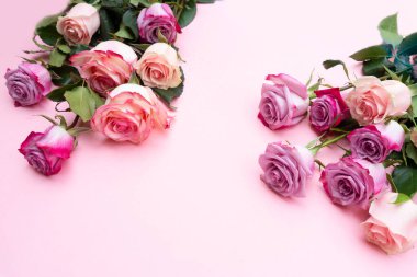 düğün ya da anneler günü arka planı, pembe arka planda buket