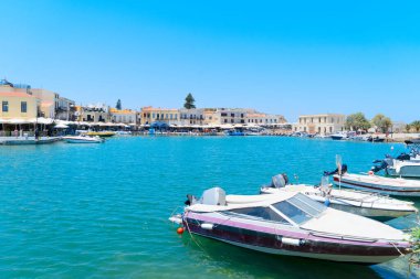 Rethymno 'nun liman ve deniz feneri, Girit, Yunanistan, retro ton
