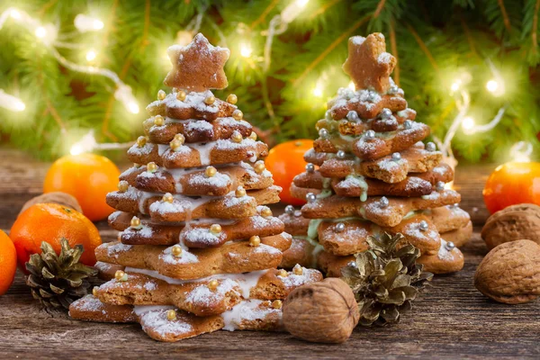 Gingerbread christmas tree — Stock Photo, Image