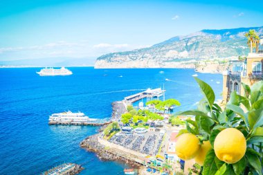 Güney İtalya 'nın ünlü Sorrento kenti.