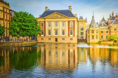 mauritshuis bina üzerinde gölet, den haag, Hollanda