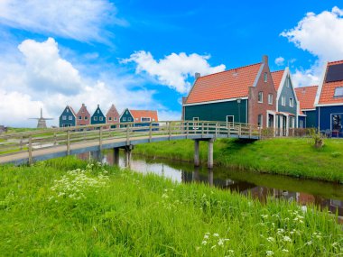 Hollanda 'nın Volendam şehrinin kırsal kırsal kırsal kesimi.