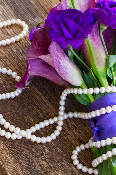 Flores de lírio e eustoma de Calla — Fotografia de Stock