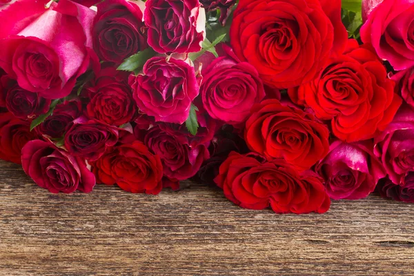 Mucchio di rose rosse — Foto Stock