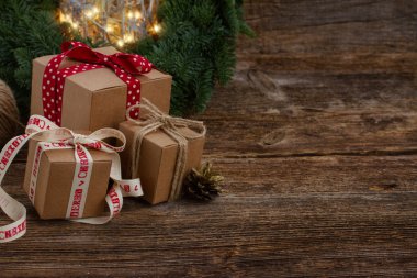 El yapımı hediye kutusu used