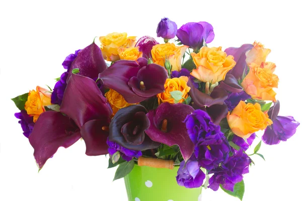 Calla Lily ve eustoma çiçekler — Stok fotoğraf