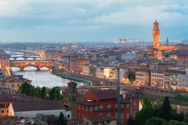 イタリア・フィレンツェのヴェッキオ橋 — ストック写真