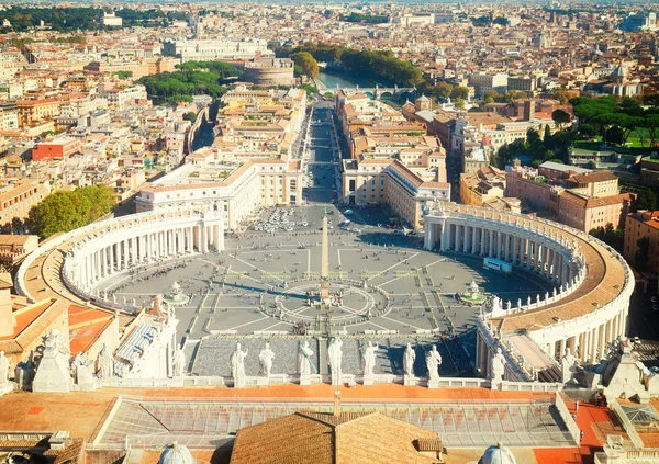 Saint Peters Square, Vatican, Rome, Italy — Stock Photo, Image