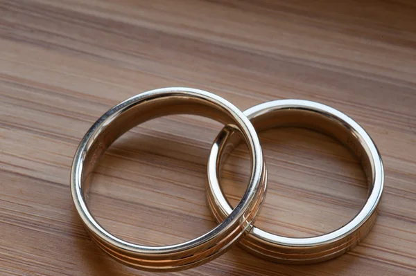 Primer plano de los anillos de boda —  Fotos de Stock