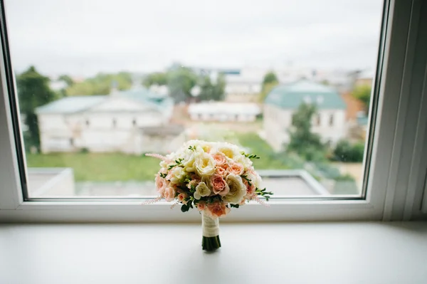 Beau bouquet de mariage — Photo