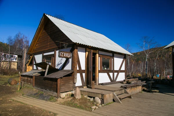 Huis in de Alpine stijl — Stockfoto