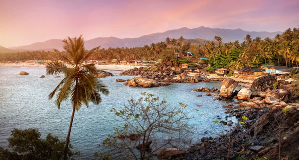 Schöner Blick auf den Sonnenuntergang Strand in Goa — Stockfoto