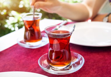 Restoranında Türk çayı