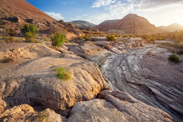 Sunrise in the desert canyon mountains — Stock Photo, Image