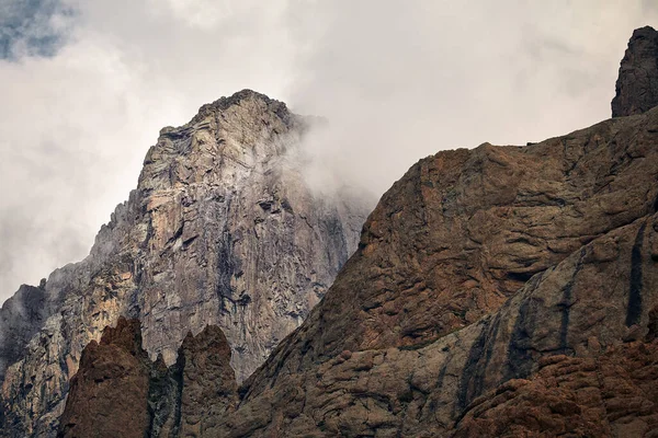 Nebelschwaden Gebirgstal Des Tien Shan Gebirges Almaty Kasachstan — Stockfoto