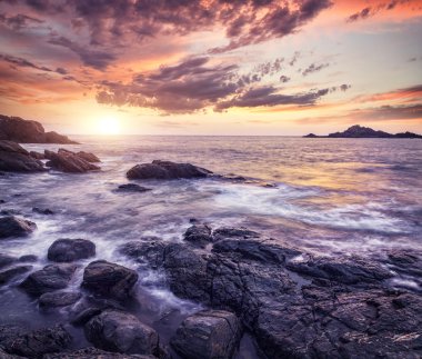 gün batımında okyanus