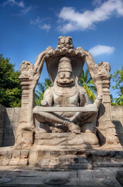 hampi narasimha heykeli