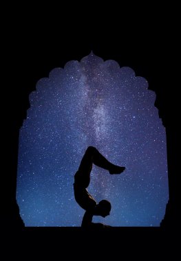 Yoga, gece