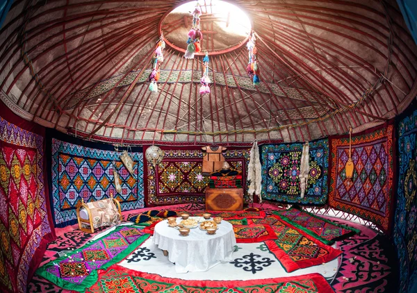 Интерьер казахской юрты — стоковое фото