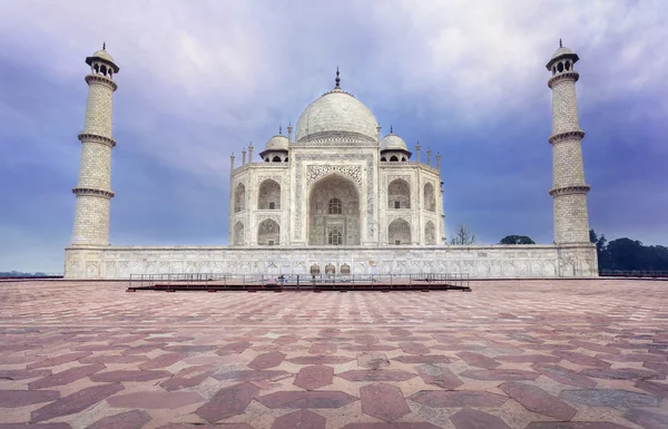 Taj Mahal na Índia — Fotografia de Stock