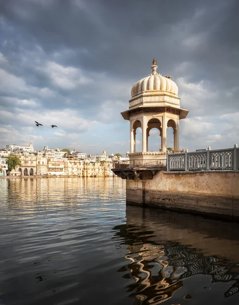 Pichola-See in Indien — Stockfoto