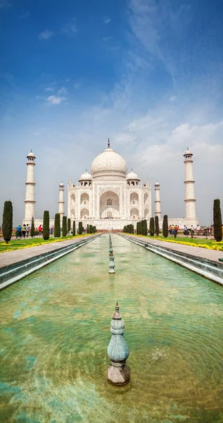 Taj Mahal in India — Stock Photo, Image