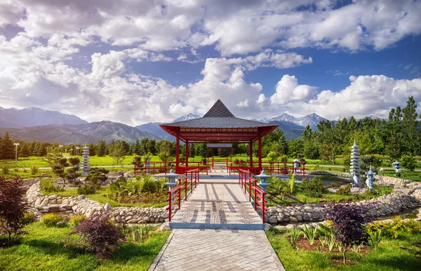 Japanischer Garten in Almaty — Stockfoto
