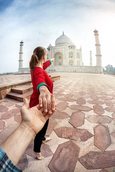 Taj mahal için peşimden — Stok fotoğraf