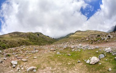 Kırgızistan'daki dağlar