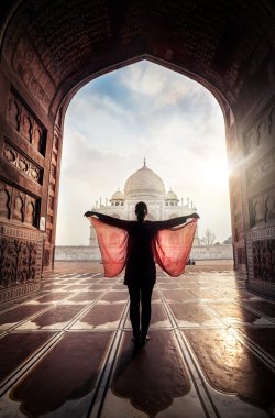 Woman near Taj Mahal 